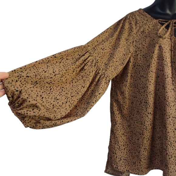 Shein Women's Black Brown Animal Print V-Neck Top Blouse Sz 1XL - Picture 6 of 11